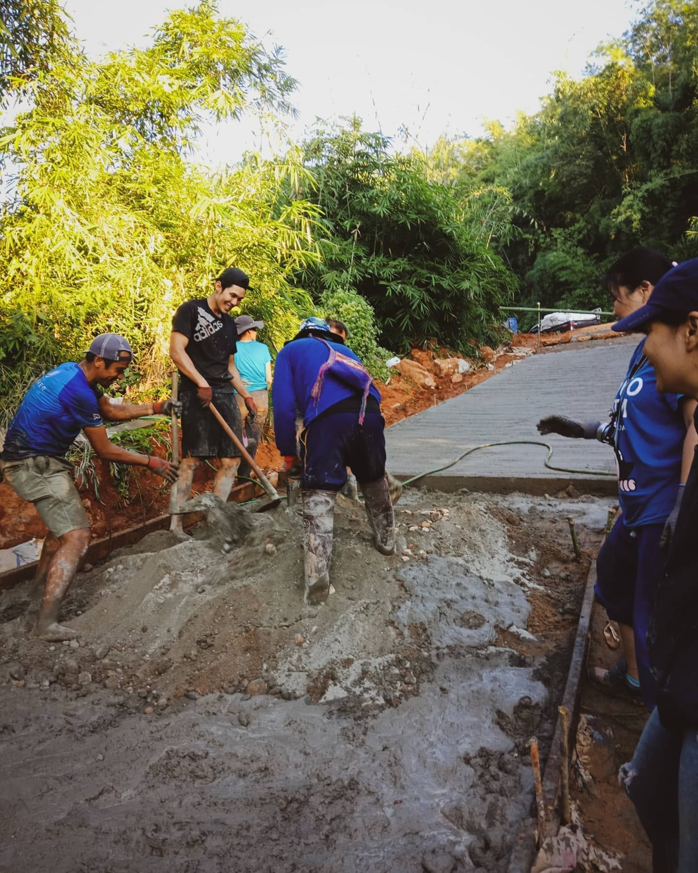 GMH Charity Mountain Road activity in Lor Bue, Chiang Rai, photo 7 of 13