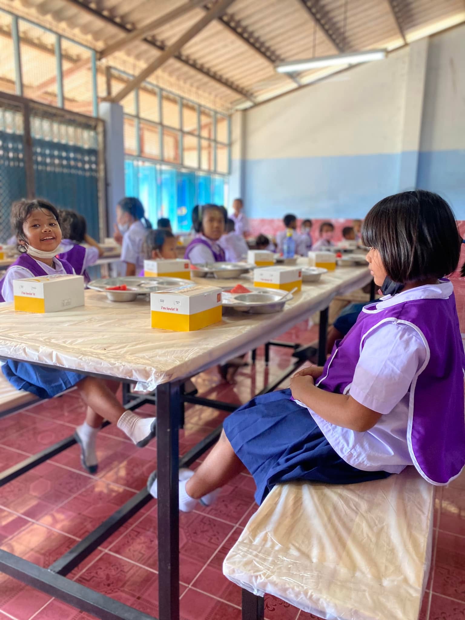 GMH Charity Bird Net activity in Ban Phai Lom, Nakhon Pathom, photo 13 of 14